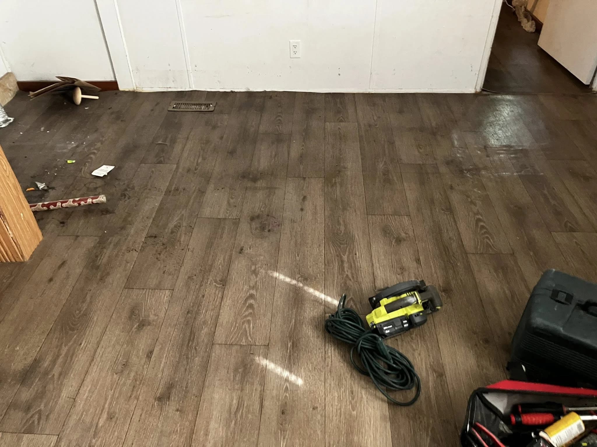 Subfloor plywood panels