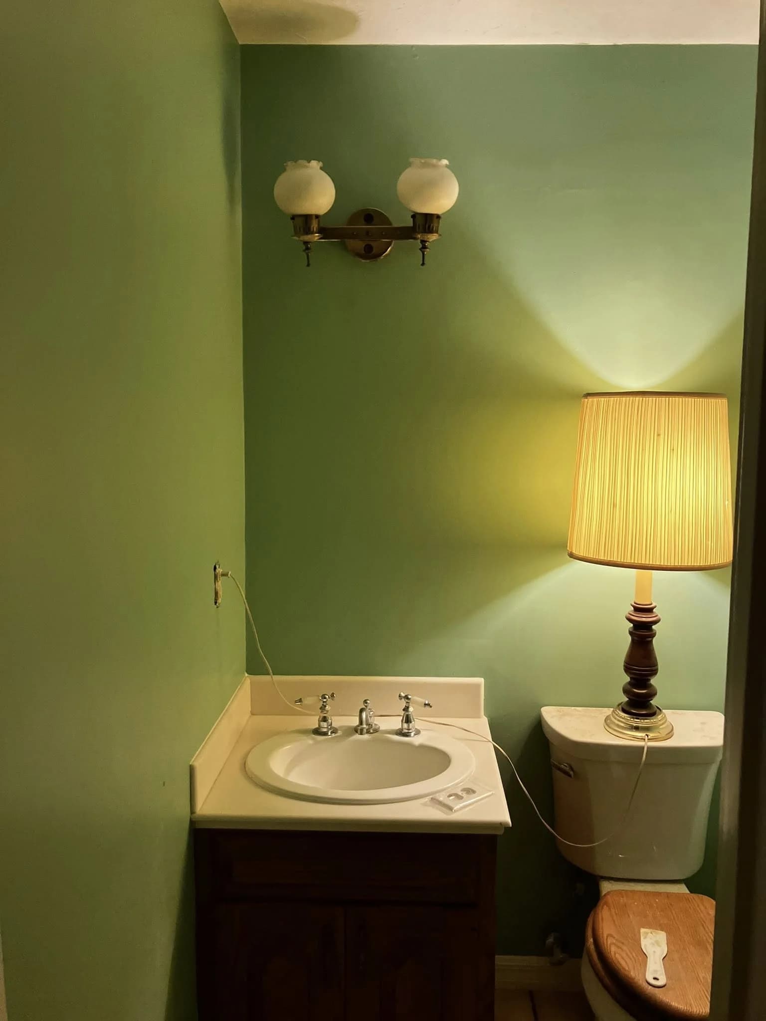 Bathroom before remodel